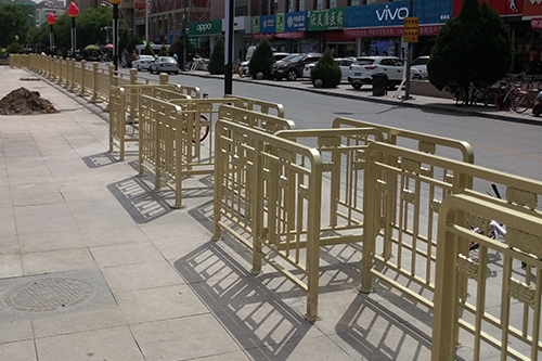 盐城定做高速路安全防护栏厂家
